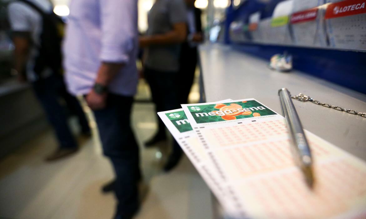Outras 167 apostas venceram a quina no sorteio desta quarta-feira (Foto: Marcelo Camargo, Agência Brasil)