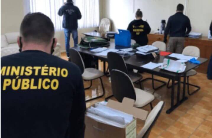 Ao menos sete prefeitos foram presos na operação (Foto: MPSC, divulgação)