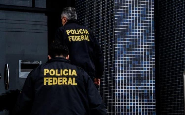Polícia Federal cumpre mandados de prisão, busca e apreensão