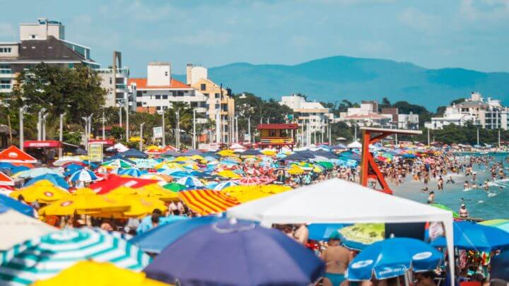 Praia de Canasvieiras, em Florianópolis