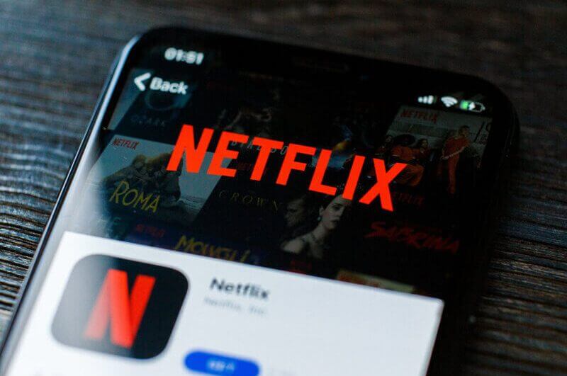 Aplicativo da Netflix em um celular