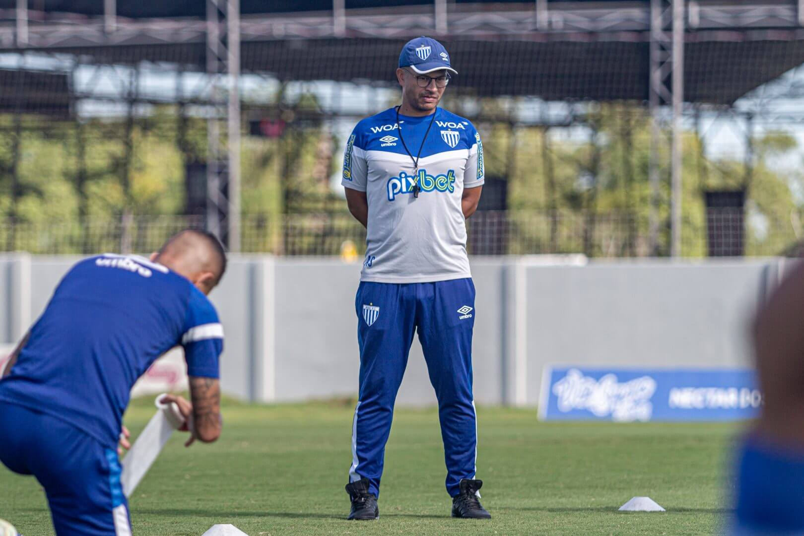 Alex, técnico do Avaí