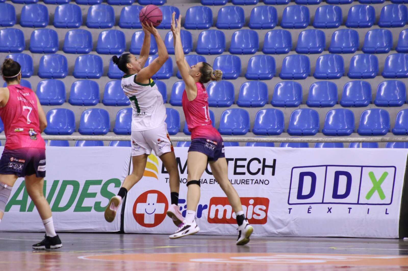 basquete-feminino-blumenau-sampaio-correa-lbf