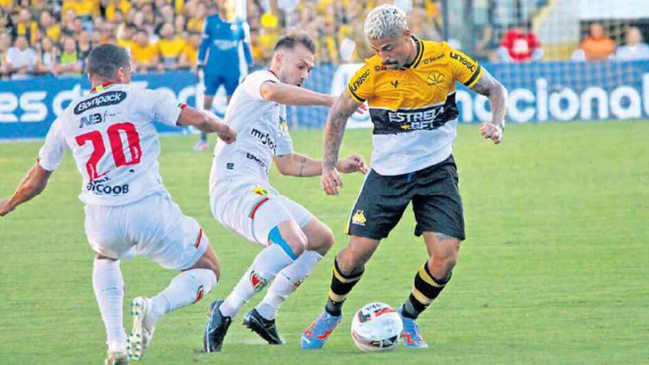 Sai neste sábado, entre Criciúma e Brusque, o campeão catarinense da temporada