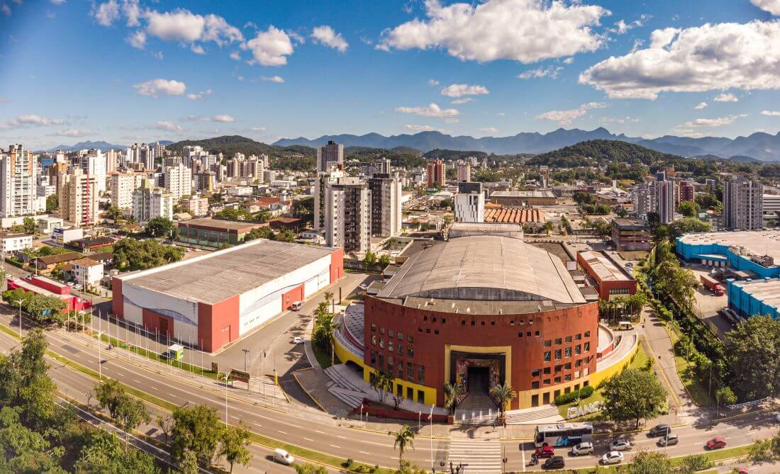 Centreventos Cau Hansen foi inaugurado em junho de 1998