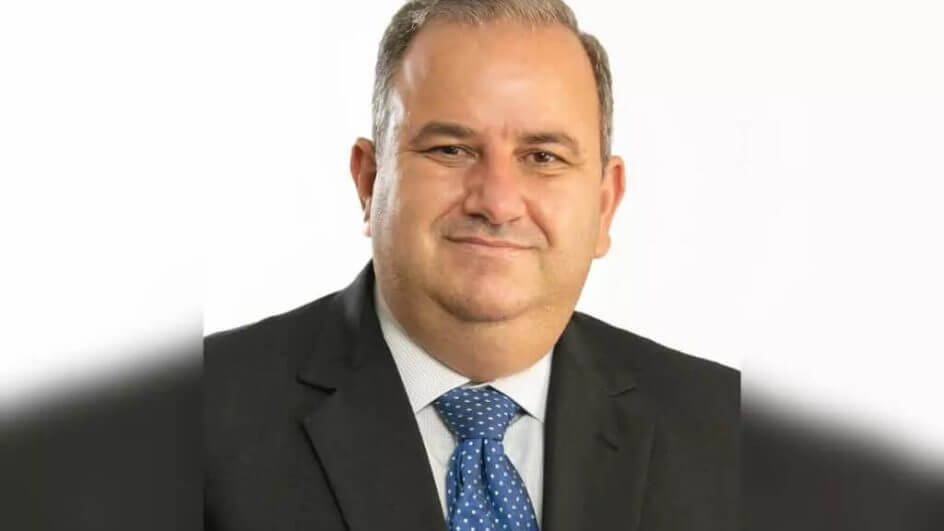 Deyvisonn da Silva de Souza, prefeito afastado de Pescaria Brava (Foto: Reprodução, redes sociais)