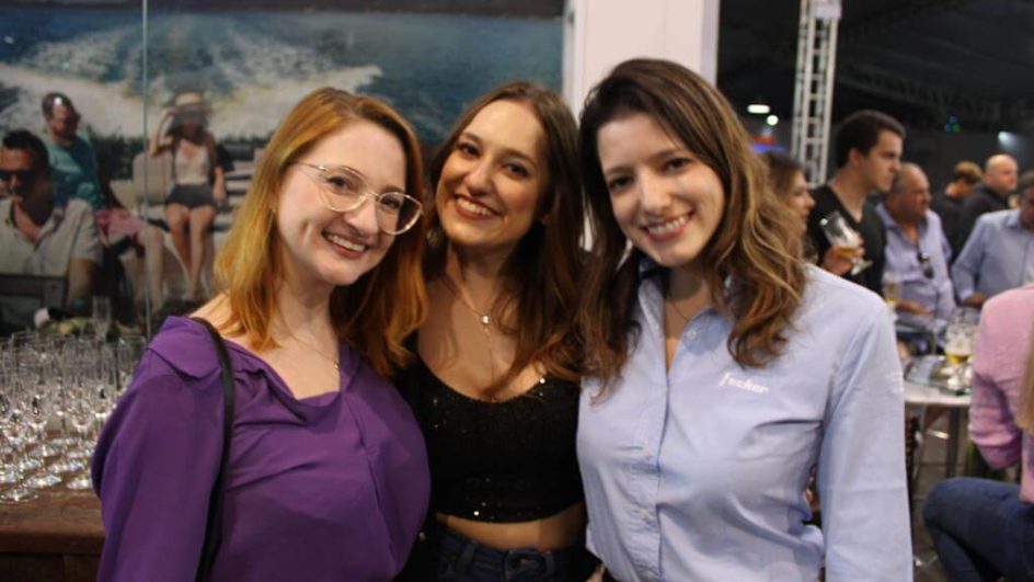 Empresária Jessica Siewert, publicitária Daiara Rotava e marketing da Fibrafort Maria Luiza Morillo