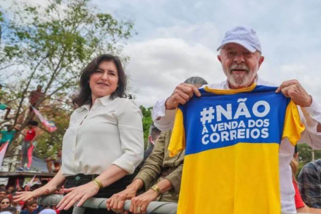 Lula retirou Correios de programa de privatização