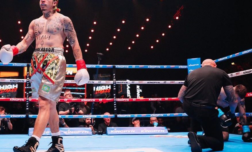 Whindersson aplica nocaute em polonês em luta de boxe Reprodução Instagram