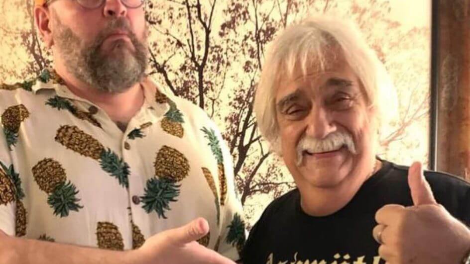 Zimmer, um dos sócios do Jazzinn, com Mamão