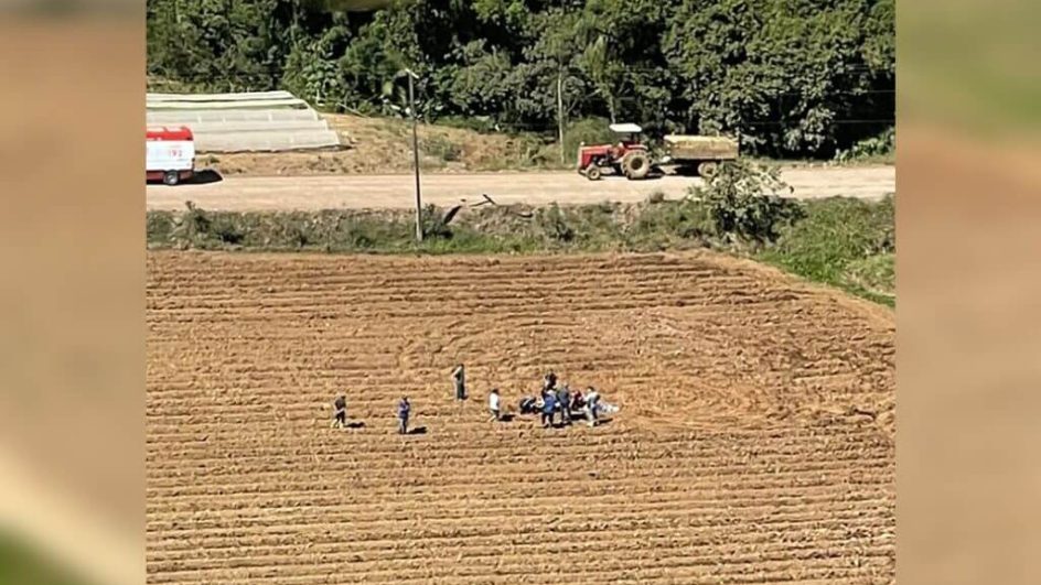 Vítima não resistiu aos ferimentos e morreu no local (Foto: SAER/SARASUL/Divulgação)