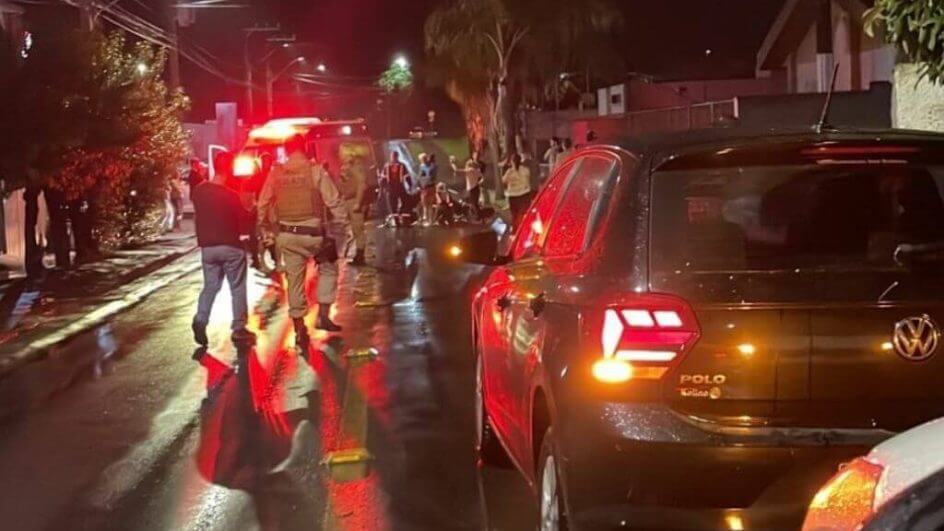 Acidente ocorreu na noite de quinta-feira (6) na Avenida Assembleia de Deus (Foto: Gentil Francisco, reprodução)