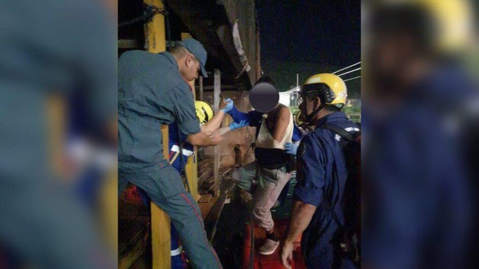 Tripulante filipino, 34 anos, foi resgatado na noite de quinta-feira (28) (Foto: Corpo de Bombeiros Militar, reprodução)
