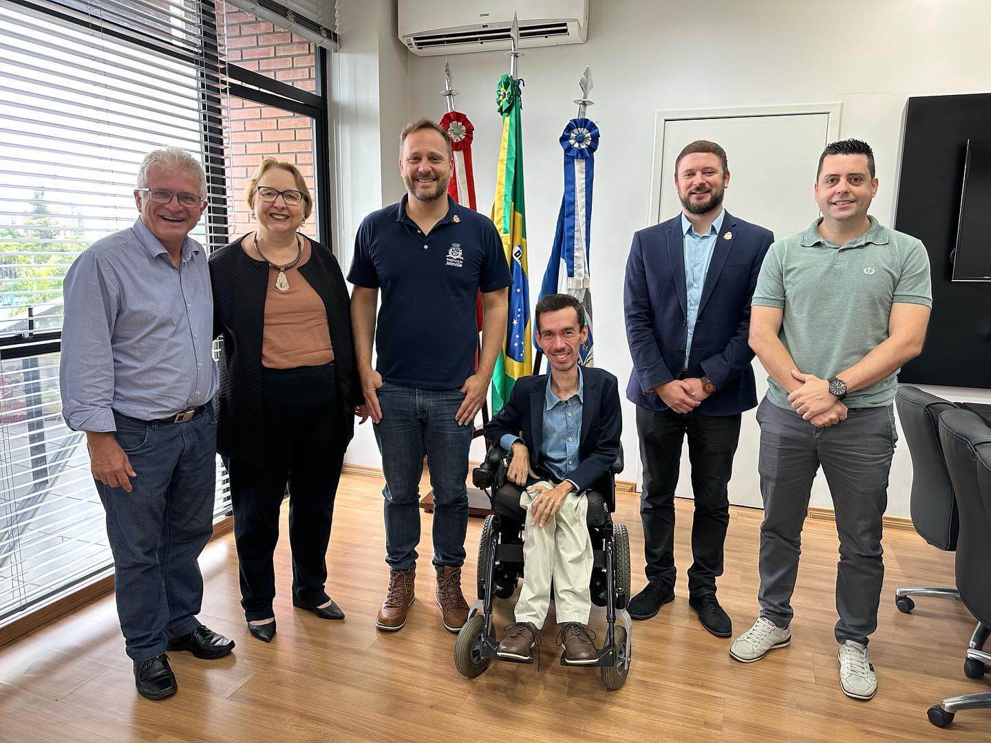 Anúncio de Tânia foi feito pelo prefeito Adriano nesta segunda, na presença do secretário Andrei e de vereadores