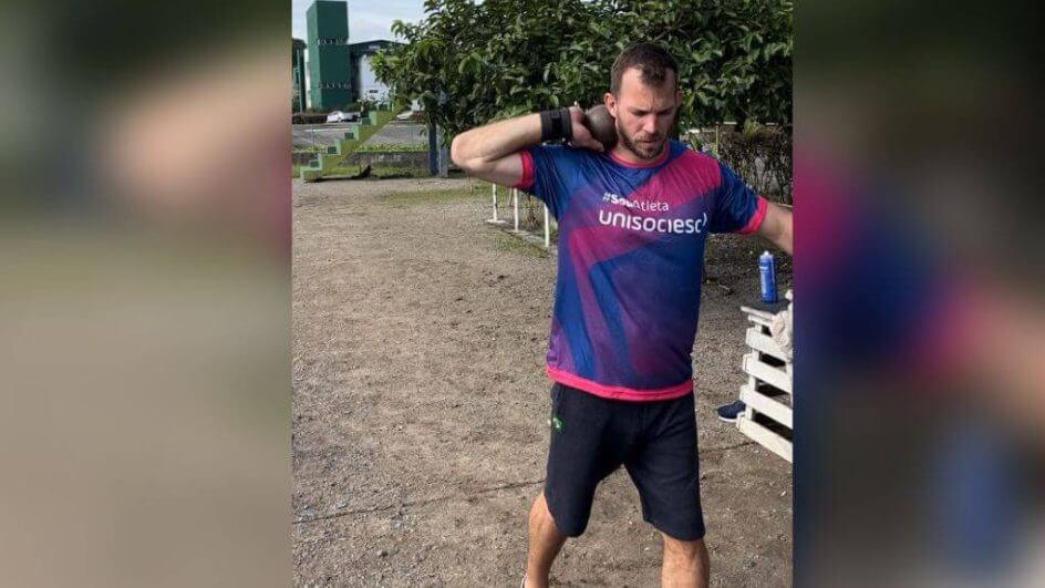 Atleta de Joinville conquistou ouro em competição de arremesso de dardos (Foto: divulgação)