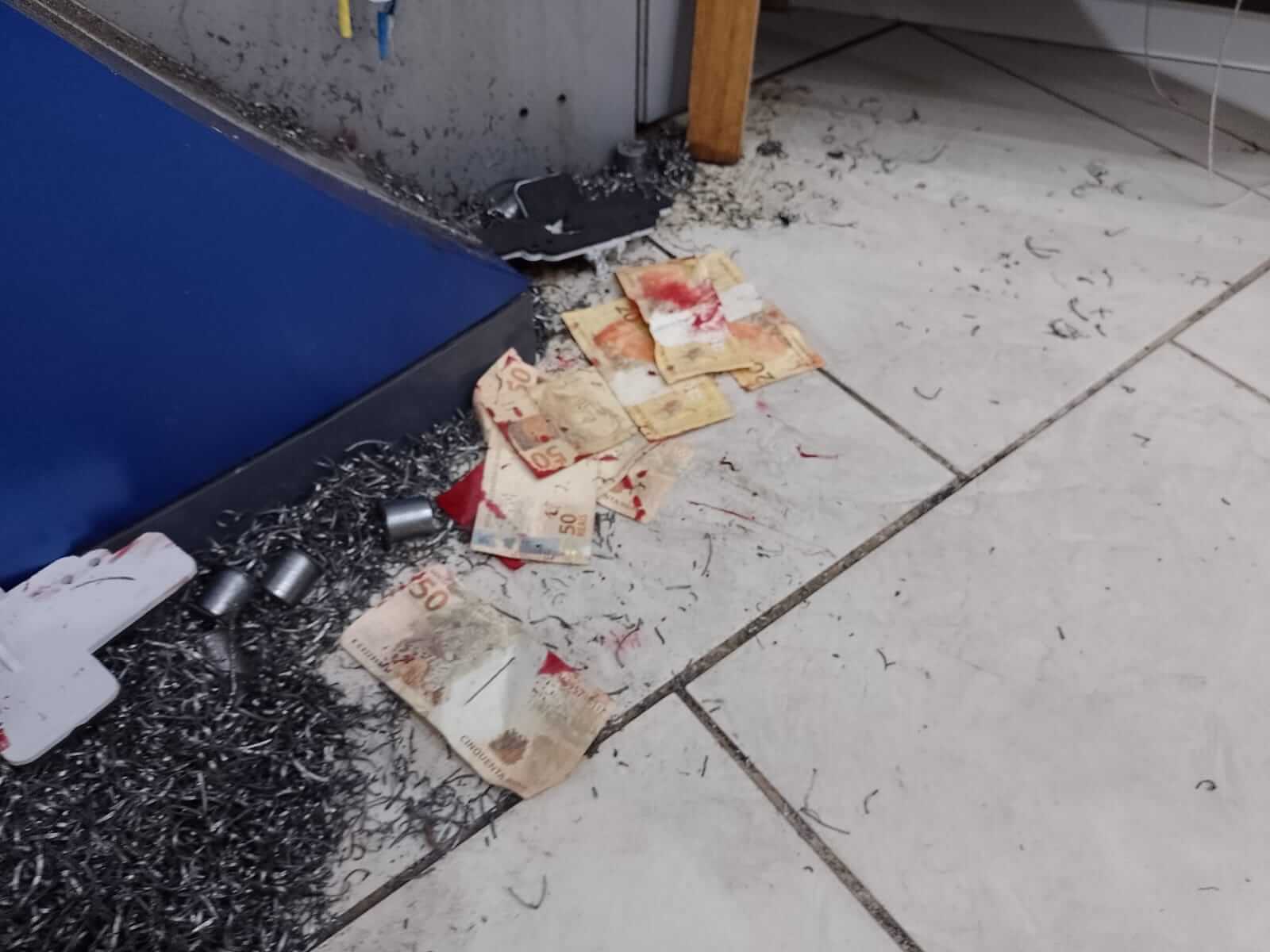 Furto ocorreu dentro do prédio da Prefeitura (Foto: Prefeitura Municipal de Balneário Gaivota/Divulgação)