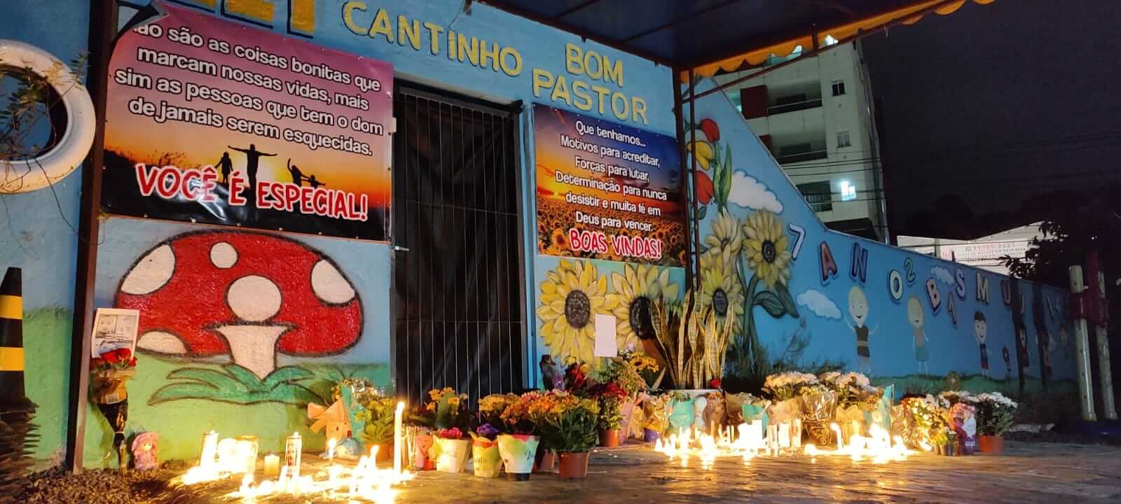 Vigília em frente à creche onde ocorreu o ataque em Blumenau