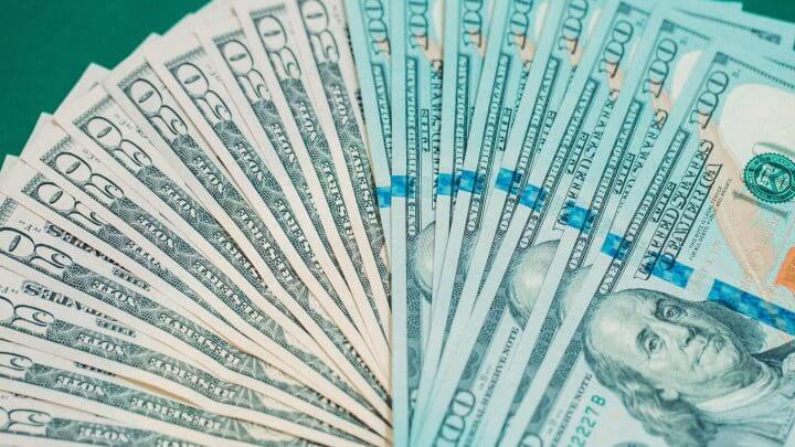 dólar