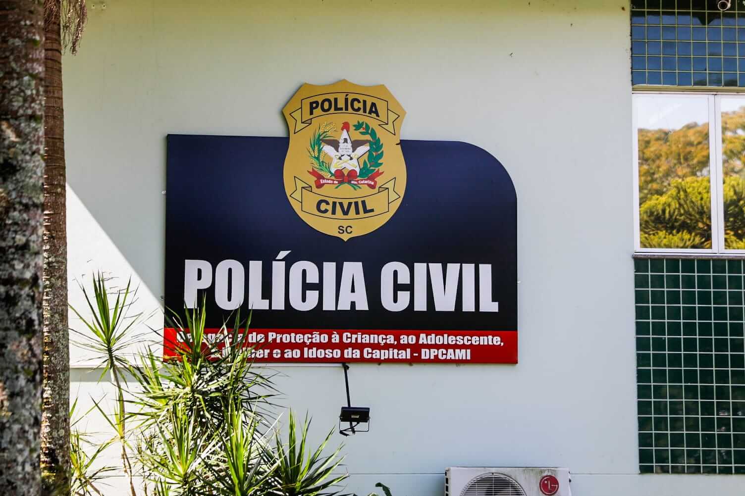 Santa Catarina não tem uma delegacia apenas para atendimento de mulheres (Foto: Tiago Ghizoni/NSC TV)