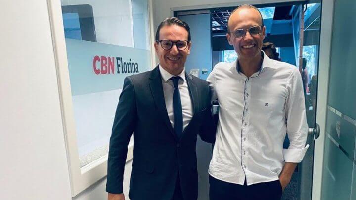 Márcio Sachet com Renato Igor após o Empresas e Negócios
