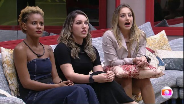 Aline, Amanda e Bruna disputam a preferência do público (Foto: Globo)