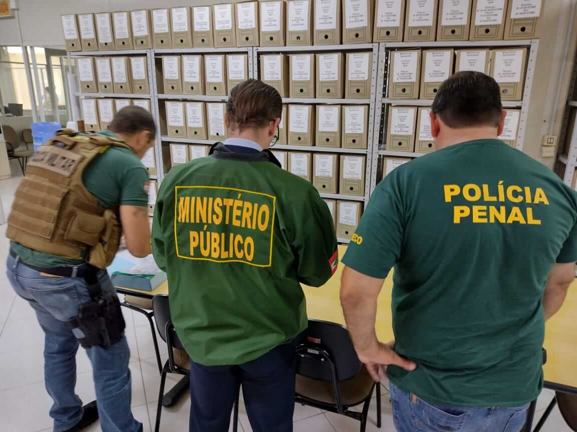 Prefeituras foram alvo na 4ª fase da Operação Mensageiro (Foto: Ministério Público de SC, Divulgação)