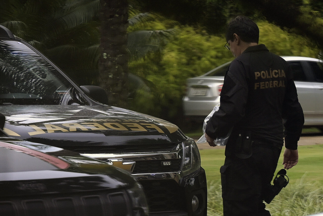 Polícia Federal ouve servidores por suposto envolvimento nos ataques em Brasília