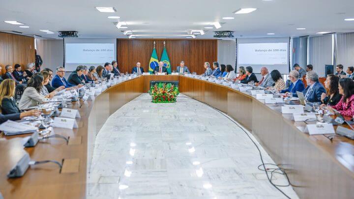 Governo Lula, reunião ministerial