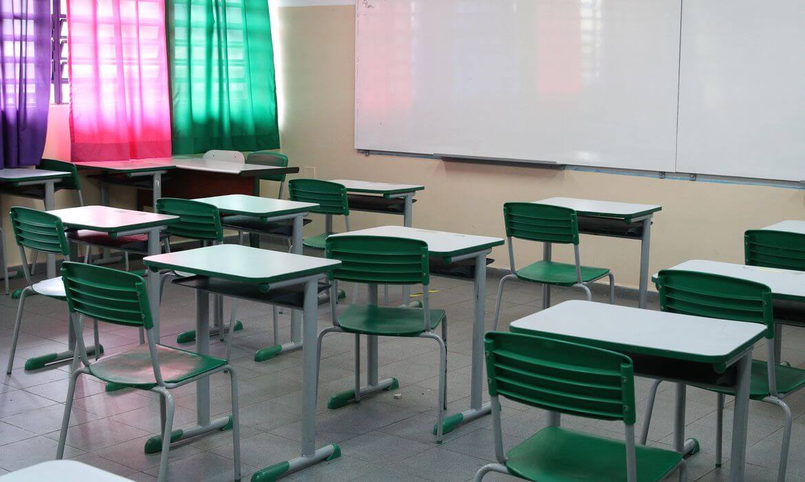 Secretaria de Educação diz que vai suprir ausências com concurso (Foto: Rovena Rosa, Agência Brasil)