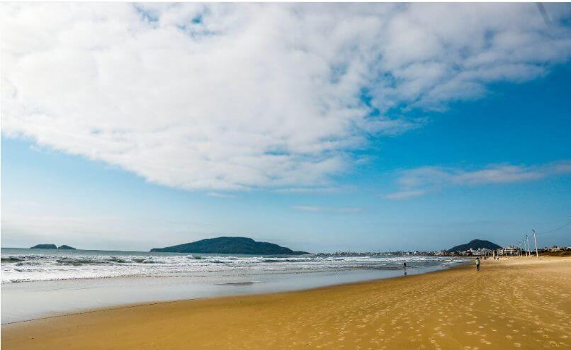 Dia será de sol em boa parte de Santa Catarina (Foto: Tiago Ghizoni/Diário Catarinense)