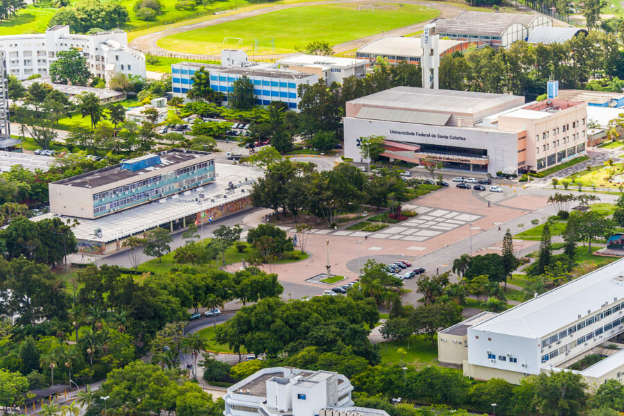 Há oportunidades para engenharia civil, agronomia e administração, entre outros cursos (Foto: Jair Quint/UFSC/Divulgação)
