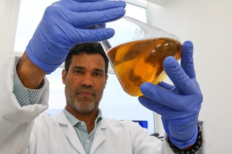 André Báfica, professor do Departamento de Microbiologia, Imunologia e Parasitologia (MIP)