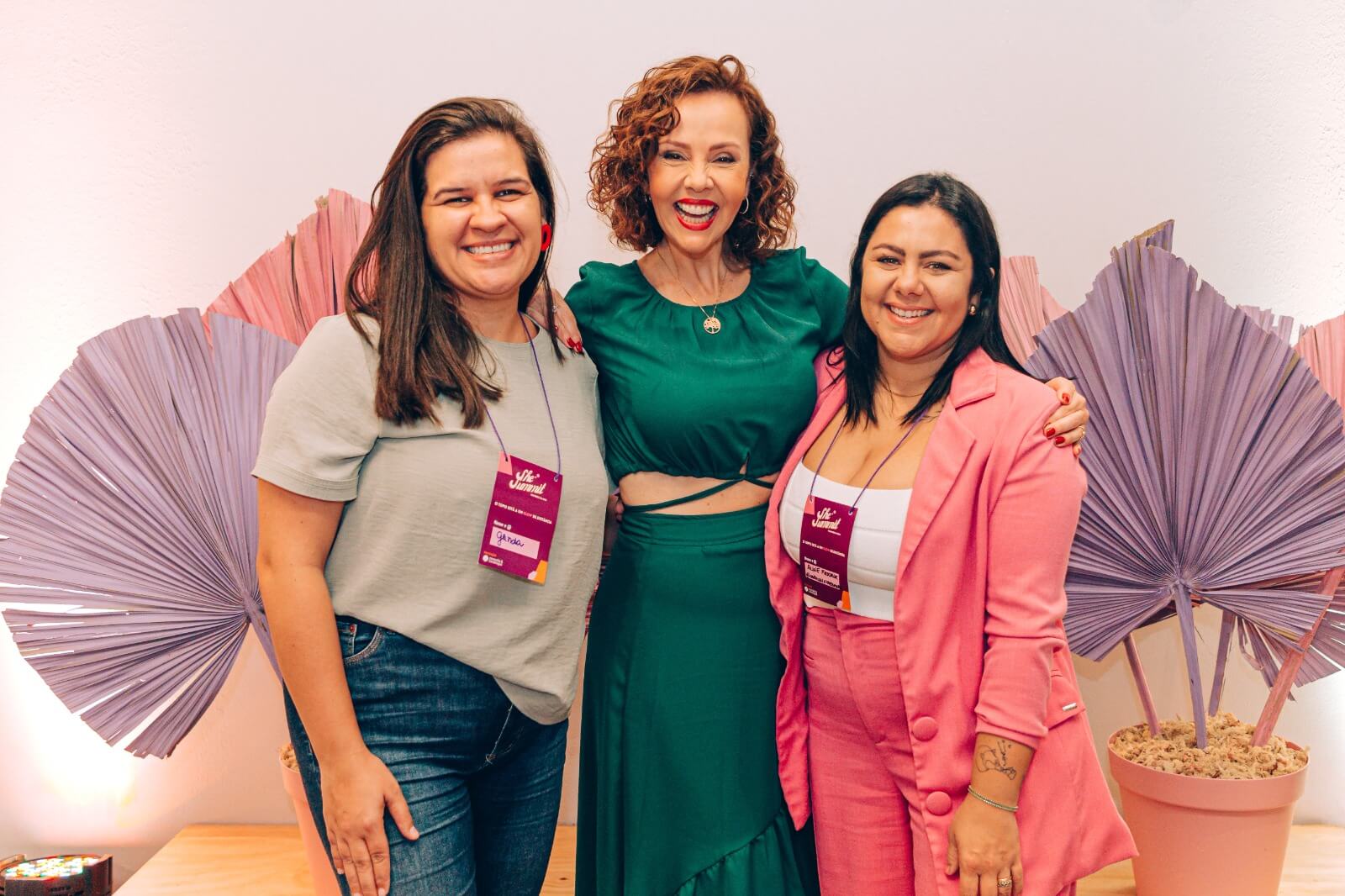 Glenda Barcarol, Laine Valgas e Aline Fedoruk