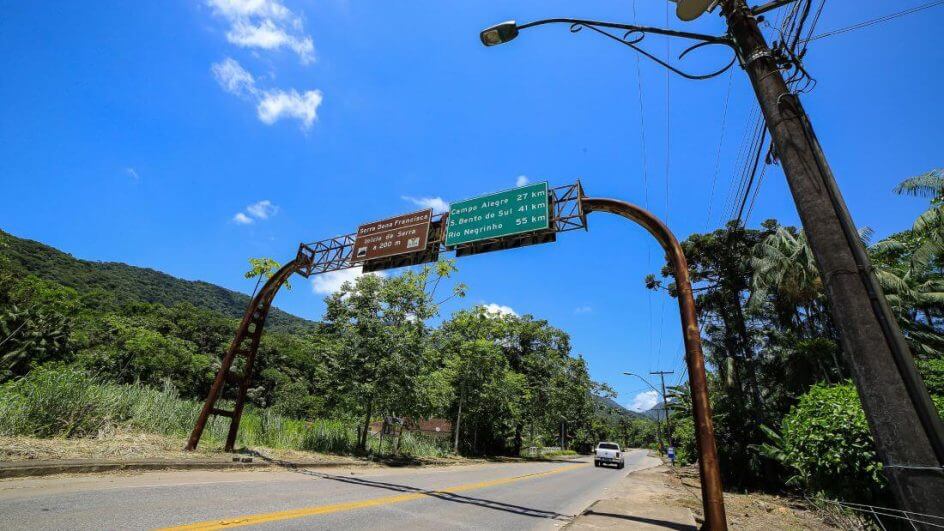 Duplicação prevista na SC-418 seria entre BR-101 e início da Serra Dona Francisca