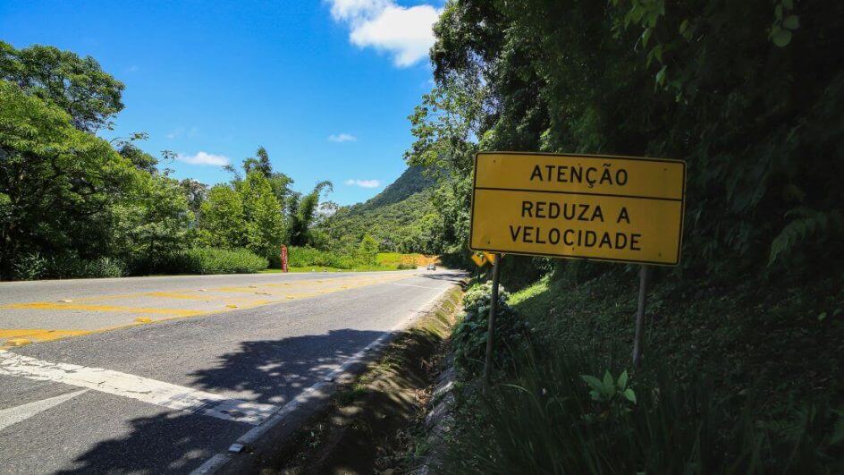 SC-418 teve licitação de duplicação de 12 km, mas obra não tem prazo para começar