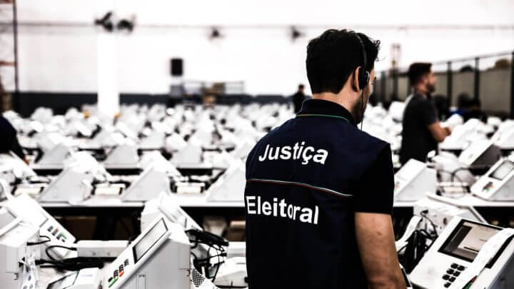 Quitação eleitoral tem multa de valor variável
