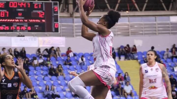 basquete-feminino-blumenau-luana