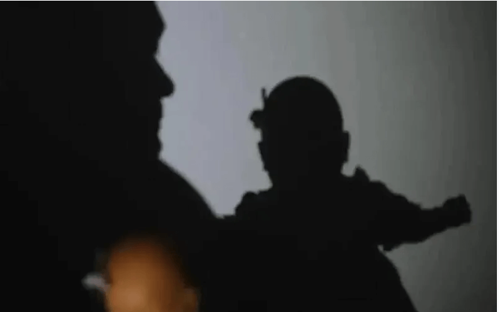 Menina engravidou após estupro