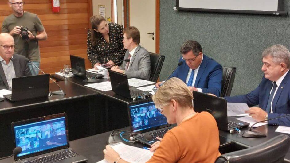 Reforma administrativa está em discussão na Alesc