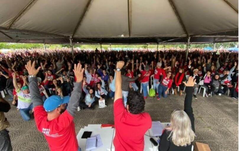 Greve foi deflagrada na terça-feira (30)