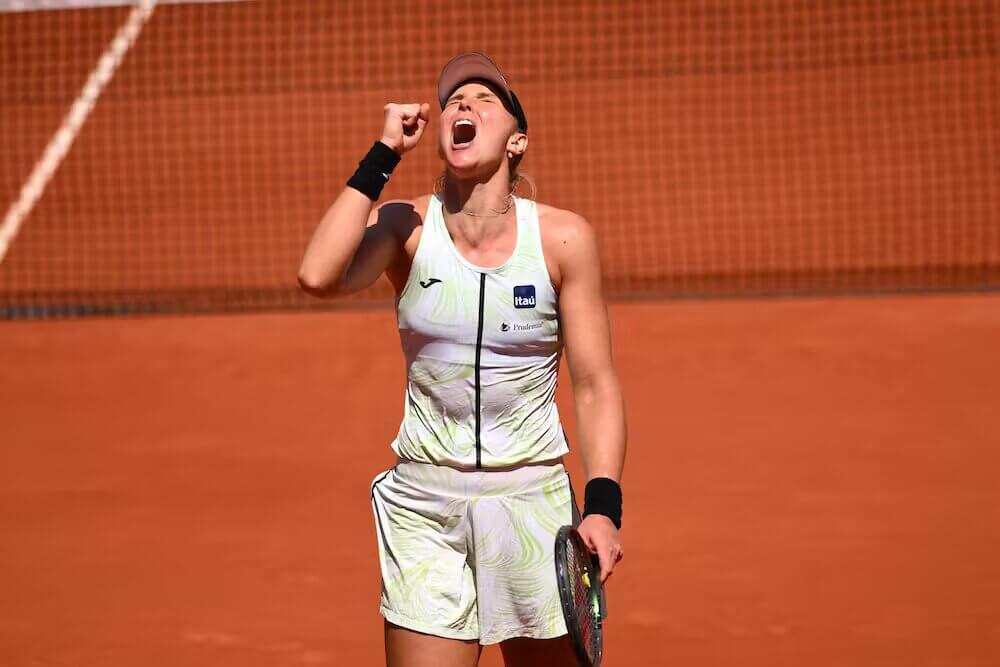Beatriz Haddad Maia se classificou para às quartas de final do Roland Garros (Foto: Corinne Dubreuil / FFT)