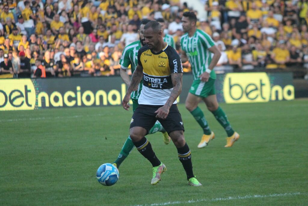 Criciúma está no G4 da Série B e precisa se manter forte