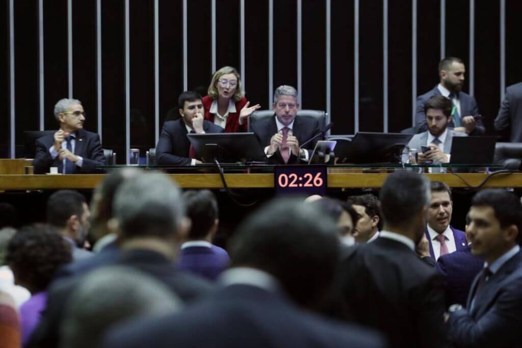 Reta final de maio teve liberação recorde de emendas ao Congresso
