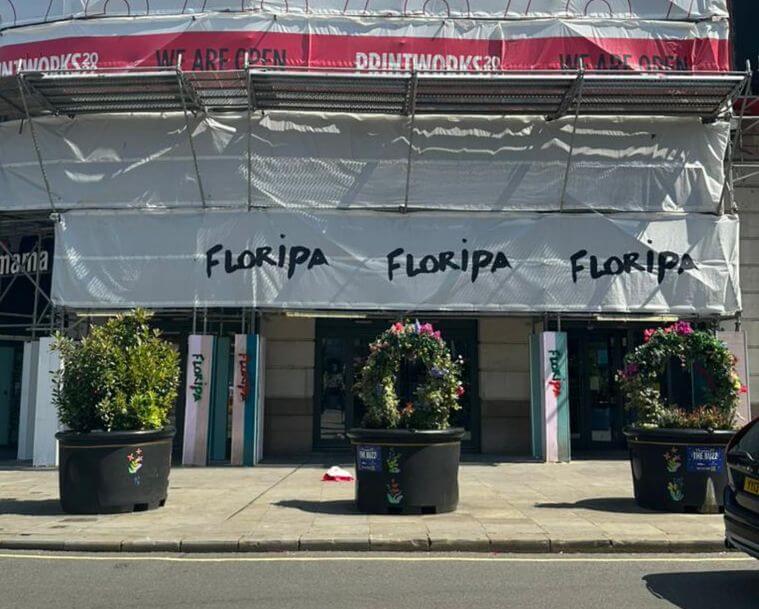 Entenda porque bar em Manchester estampa o nome de Florianópolis na fachada