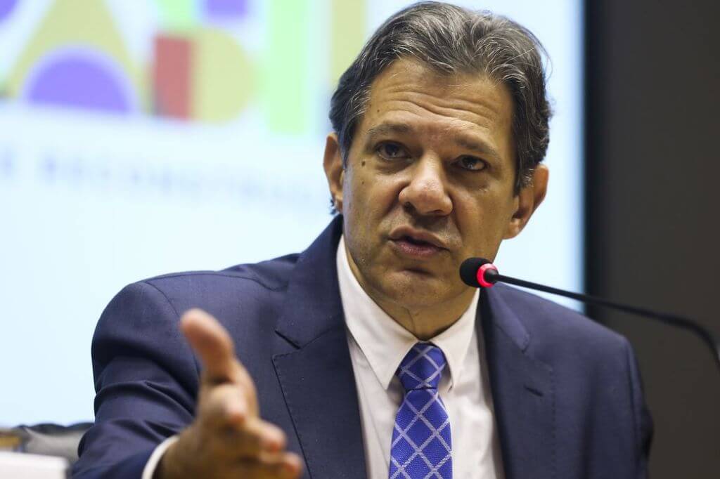 Ministro Fernando Haddad anunciou mudança em reunião na CNM