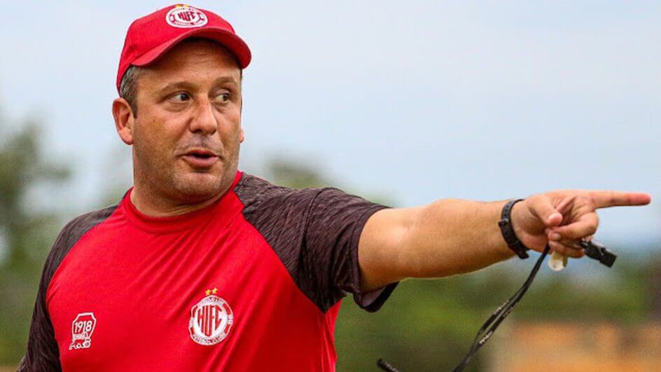 Raul cabral decide permanecer no Hercílio Luz