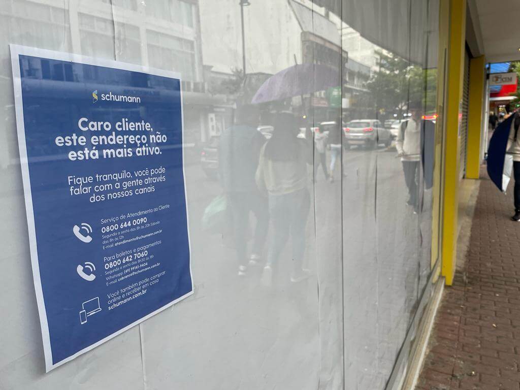 Loja fechada da Schumann em Blumenau