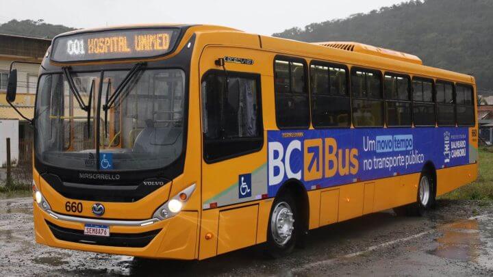 Ônibus grátis deve ser realidade pelos próximos seis meses