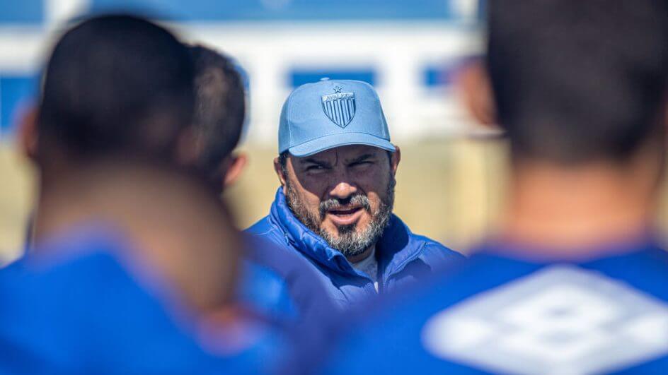 Eduardo Barroca é a primeira opção da direção do Avaí para substituir Gustavo Morínigo