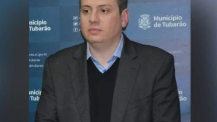 Caio Tokarski, vice-prefeito de Tubarão, segue preso na Operação Mensageiro